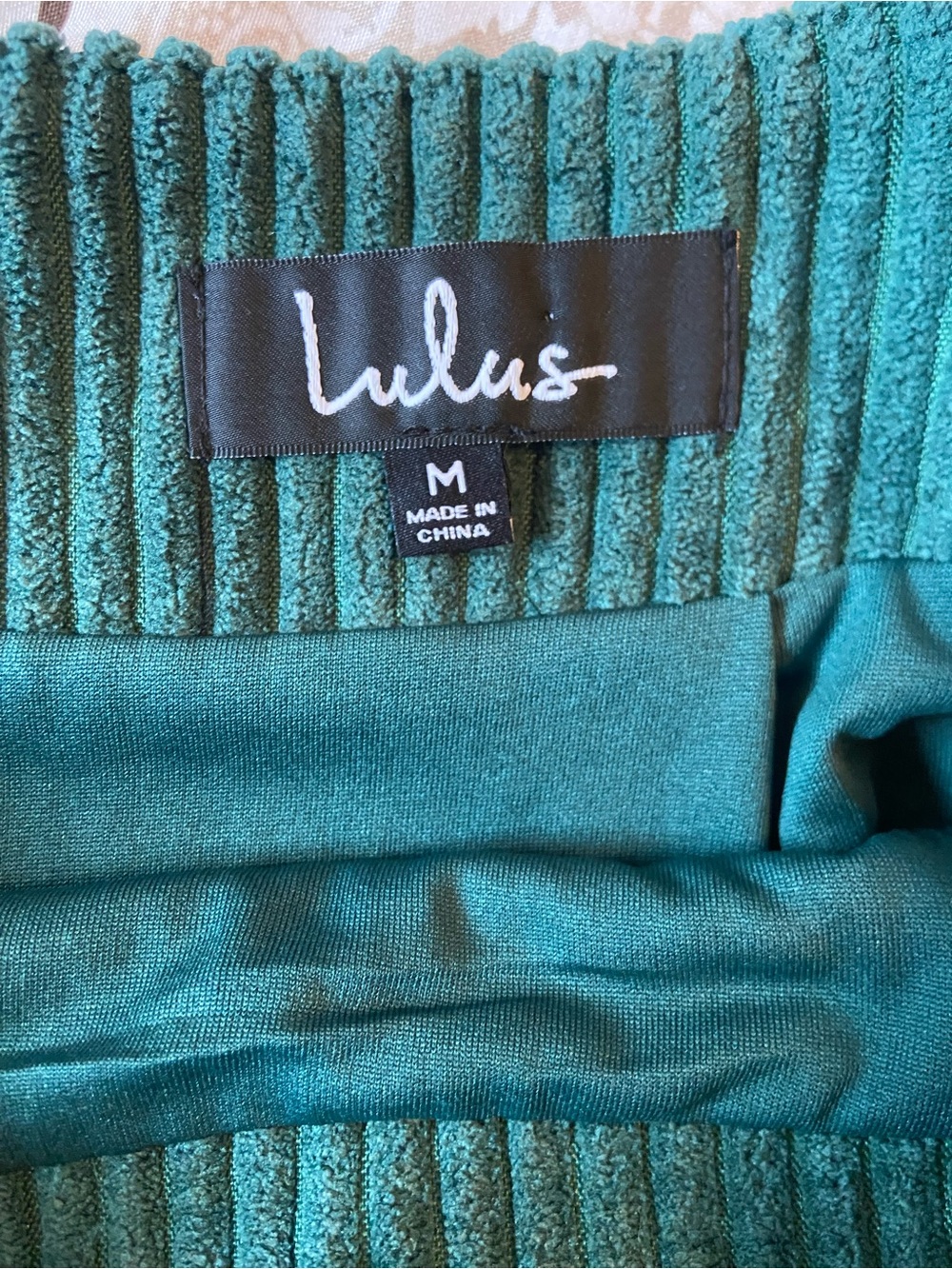 Lulu’s green corduroy mini skirt-Women’s size M-NWT - Picture 4 of 5